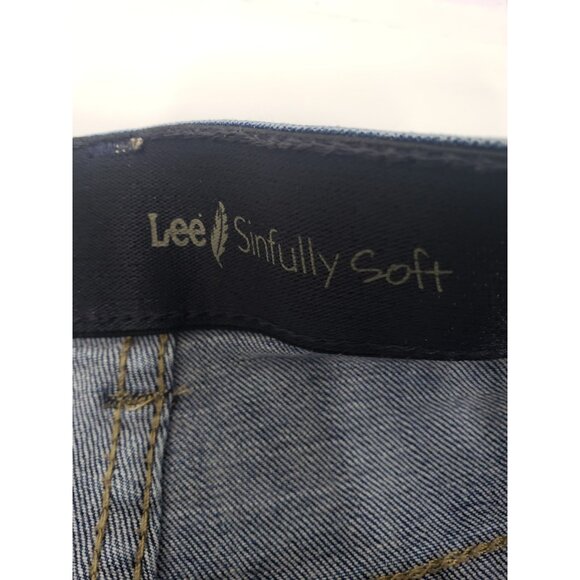 Lee Sinfully Soft Jeans Women’s Straight Leg Mid Rise Denim Blue Jeans 8 Medium - Picture 2 of 16